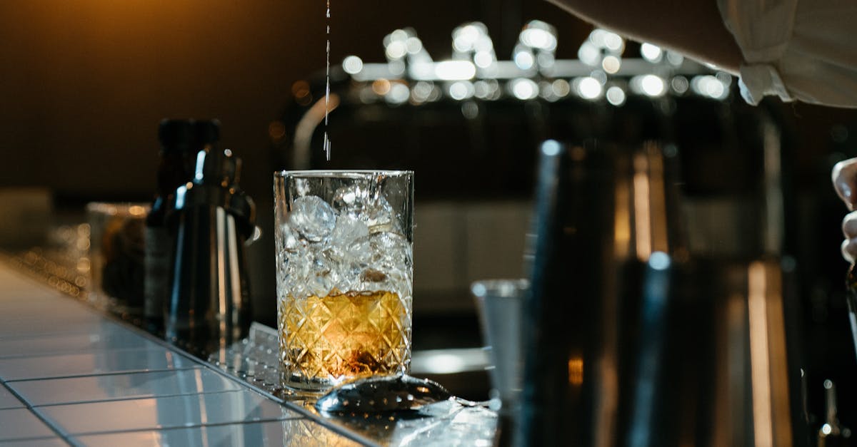 A Guide to Entering Sydney’s Secret Speakeasy Bars
