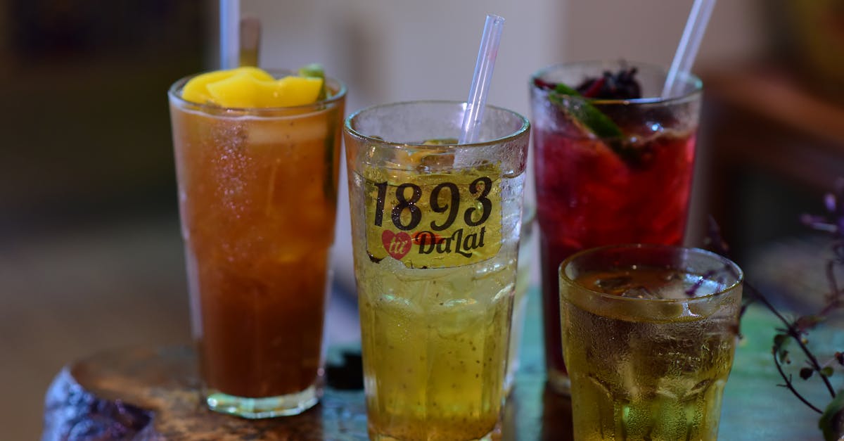 Sydney's Cocktail Bars: Where Music Meets Mixology