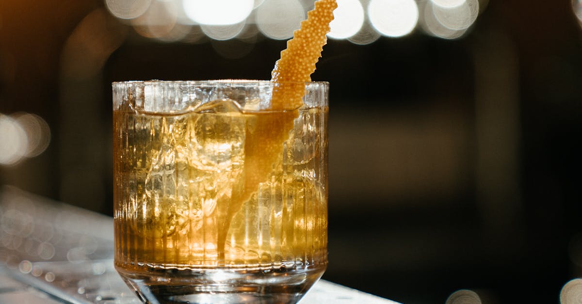 Using Native Plants in Seasonal Cocktail Creations
